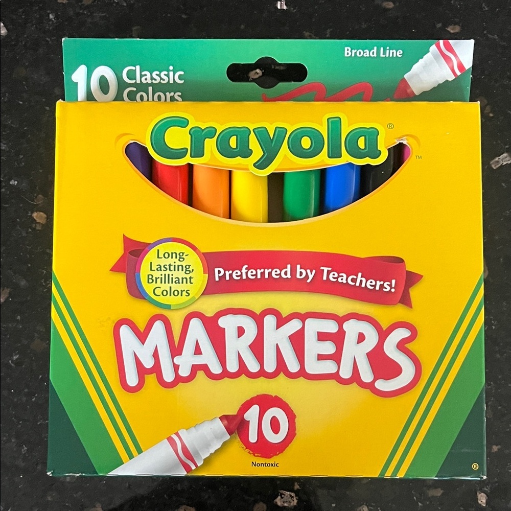 🇺🇸7 pc Crayola Creativity Pack:markers, crayons, model magic & scribble scrubbie - Picture 2 of 10